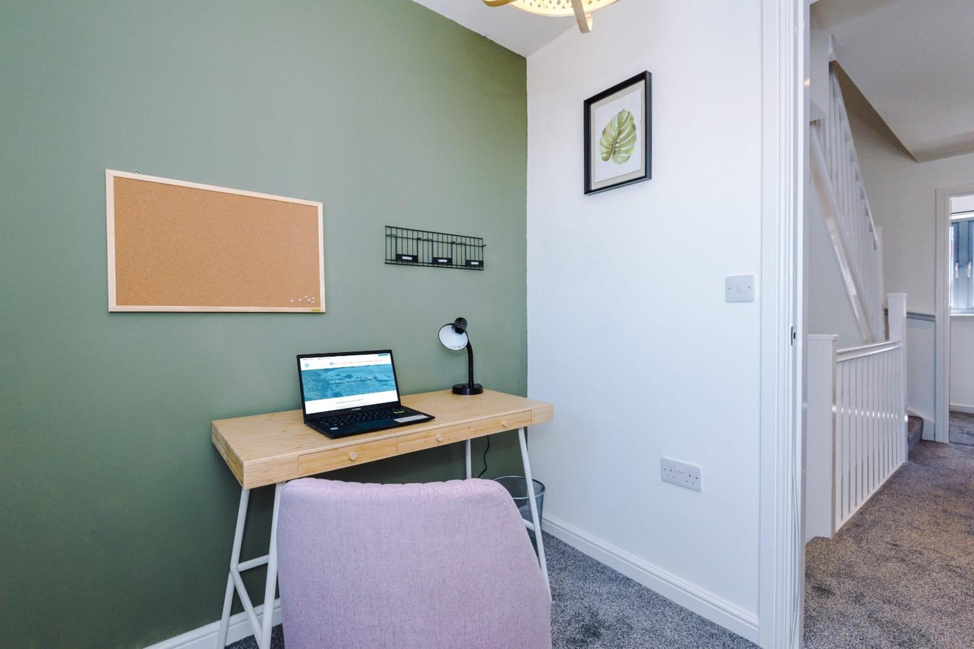 Rest&Recharge At Waterway House Villa Manchester Exterior foto